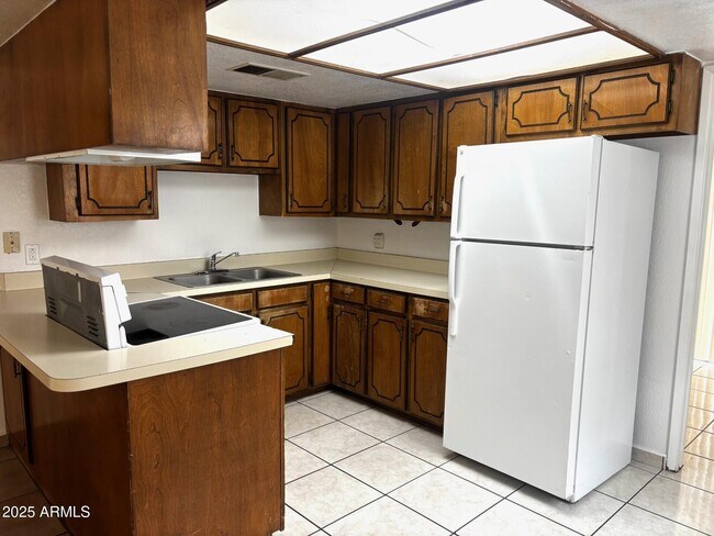 2135 Hohokam Dr in Douglas, AZ - Building Photo - Building Photo