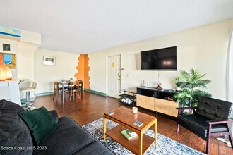 963 Sonesta Ave NE-Unit -F206 in Palm Bay, FL - Building Photo - Building Photo