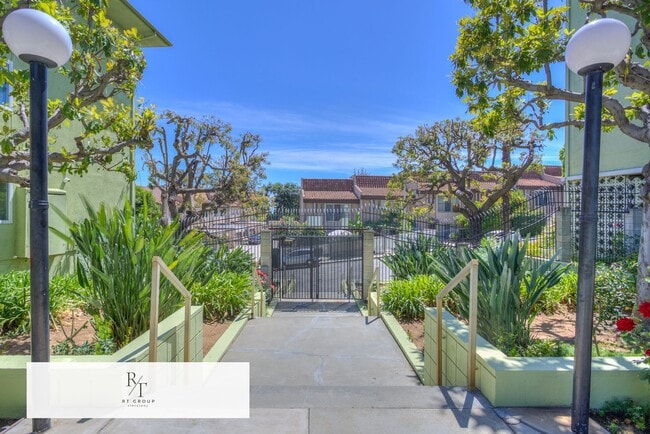 property at 1301 S Atlantic Blvd