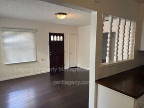 5340 U St in Sacramento, CA - Building Photo - Building Photo