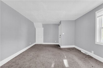 9702 Laird Ave in Cleveland, OH - Building Photo - Building Photo