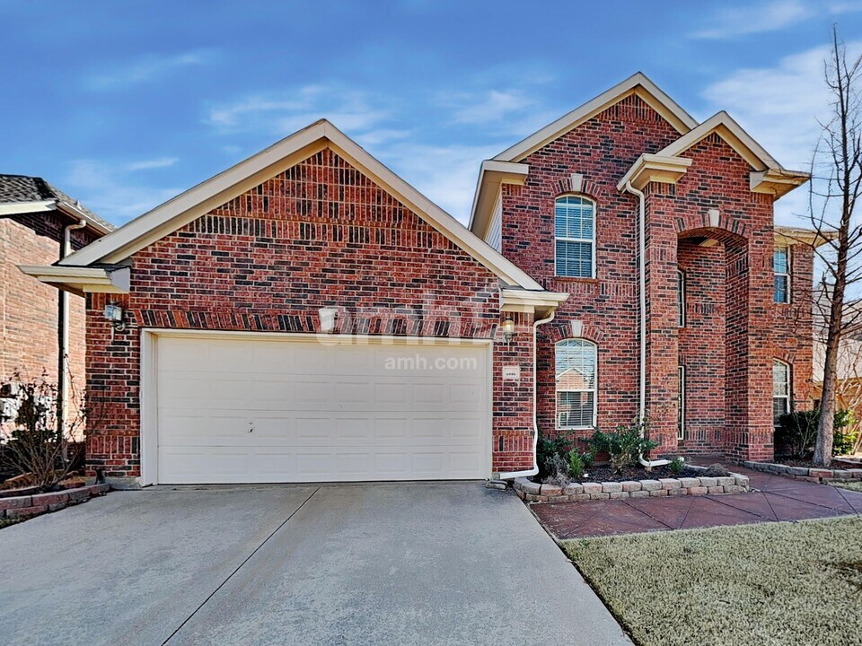 4016 Alderbrook Ln in Roanoke, TX - Building Photo