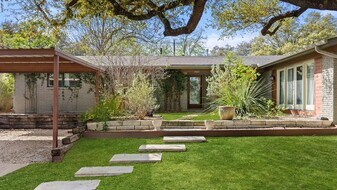 2212 East Side Dr in Austin, TX - Building Photo