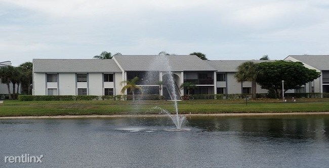 1113 Green Pine Blvd-Unit -Apt A1 in West Palm Beach, FL - Building Photo - Building Photo