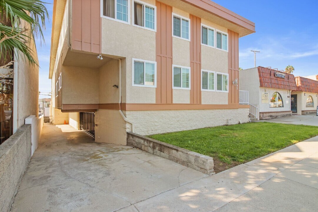 1443 W 7th St in Los Angeles, CA - Building Photo