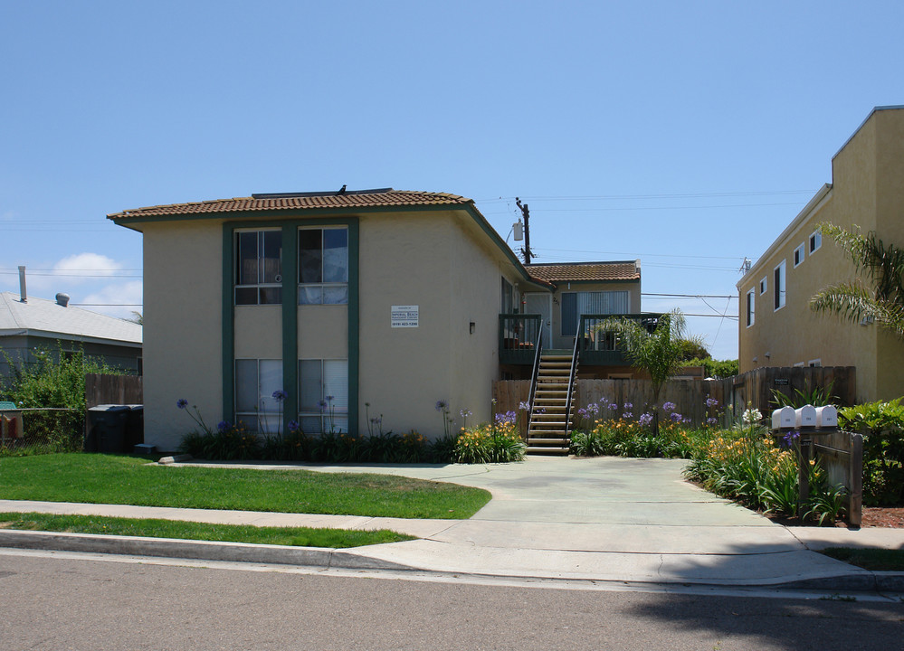 251 Ebony Ave in Imperial Beach, CA - Building Photo