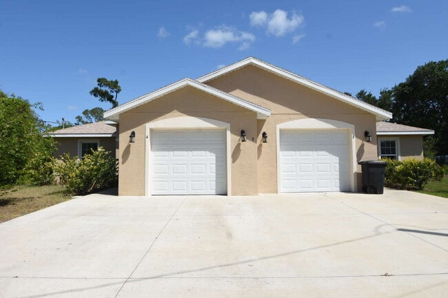 property at 8 Rosalie Pl