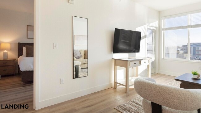 10670 Jake Jabs Blvd in Longmont, CO - Foto de edificio - Building Photo