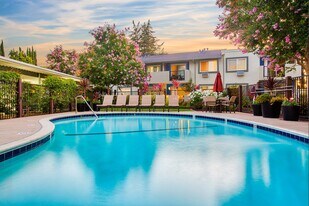 Pleasanton Place in Pleasanton, CA - Building Photo