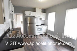 1406 N 2nd St in St. Joseph, MO - Building Photo