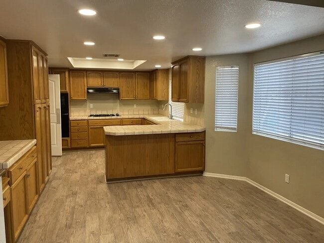 5028 W Avenue M in Quartz Hill, CA - Building Photo - Building Photo