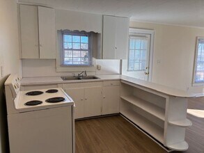 525 Weaver Ave in Archdale, NC - Building Photo - Building Photo