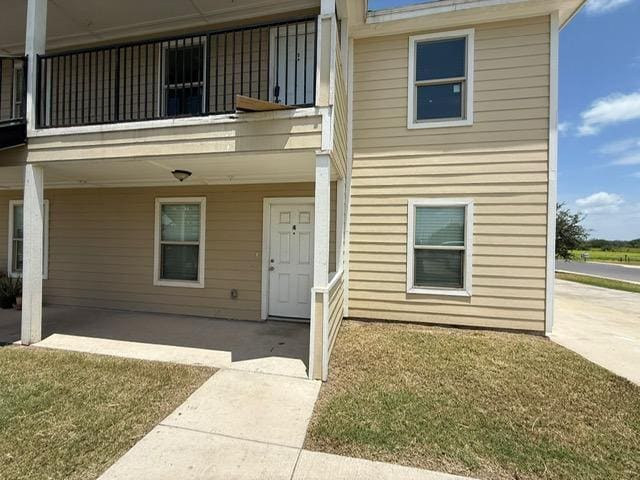 303 E Eisenhower Ave in Alton, TX - Building Photo - Building Photo