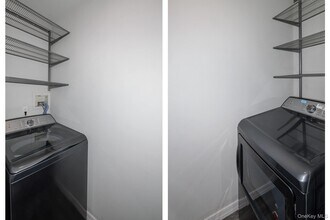 2 Victorian Ct in Holtsville, NY - Building Photo - Building Photo