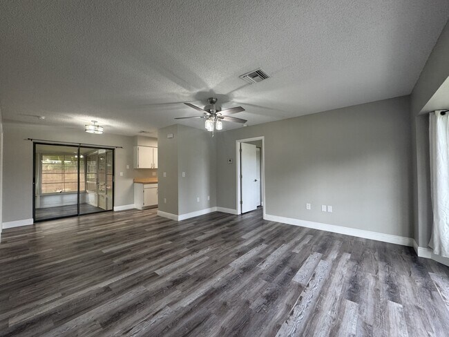 641 Southland Rd in Venice, FL - Building Photo - Building Photo