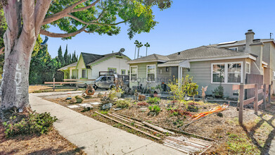 384 Hargrave St in Inglewood, CA - Building Photo - Building Photo