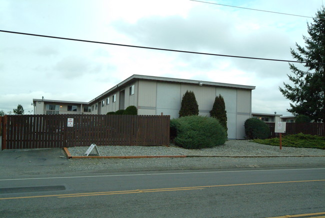 Alpha Park Apartments in Tacoma, WA - Foto de edificio - Building Photo