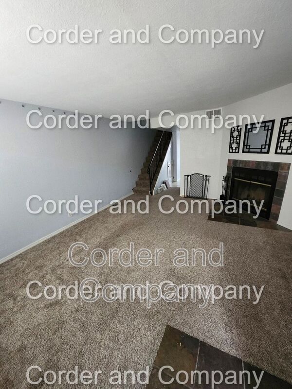 3301-3301 Monroe St NE in Albuquerque, NM - Building Photo - Building Photo