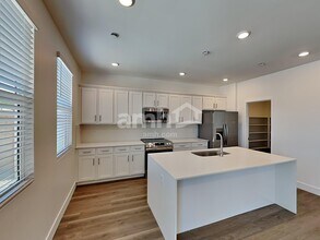 9596 Harkes Dr in Tucson, AZ - Building Photo - Building Photo