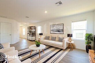 8011 Nube Medina, Unit F23 in San Antonio, TX - Foto de edificio - Building Photo