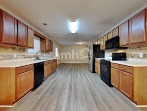1 Holly Springs Cir in Port Wentworth, GA - Building Photo - Building Photo