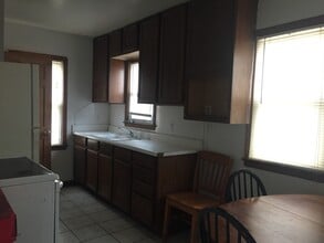 641 Newton St in Waterloo, IA - Building Photo - Building Photo