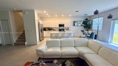 14808 SW 163rd Terrace in Quail Heights, FL - Building Photo - Building Photo