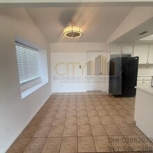11017 Baron Ave in Bakersfield, CA - Building Photo - Building Photo