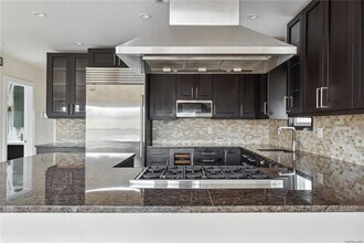 225 E Walnut St in Long Beach, NY - Building Photo - Building Photo