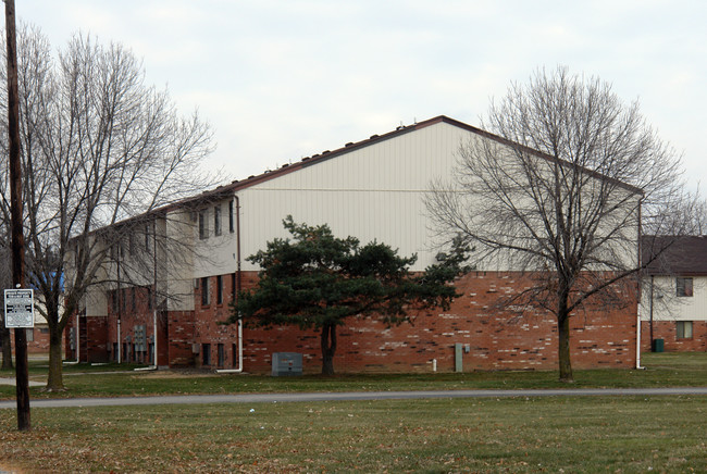 Southgate Woods Apartments in Toledo, OH - Building Photo - Building Photo