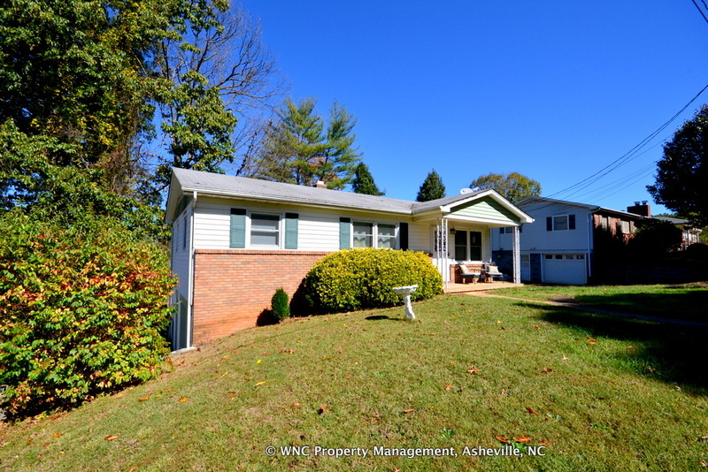 22 Oakley Dogwood Dr in Asheville, NC - Building Photo