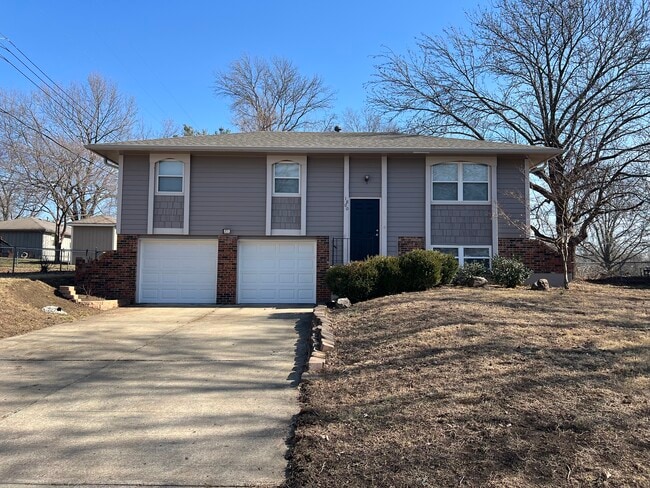 property at 1800 SE Abbey St