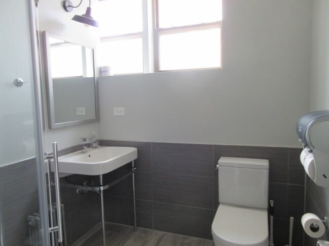 245 W North Ave, Unit 201
