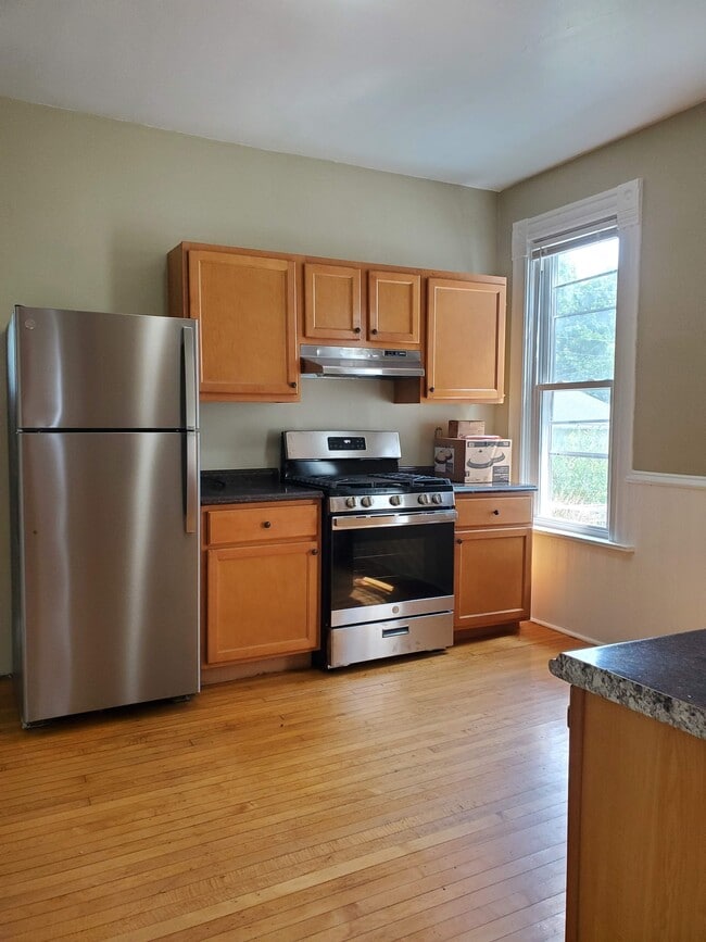 3104 S Griffin Ave, Unit LOWER