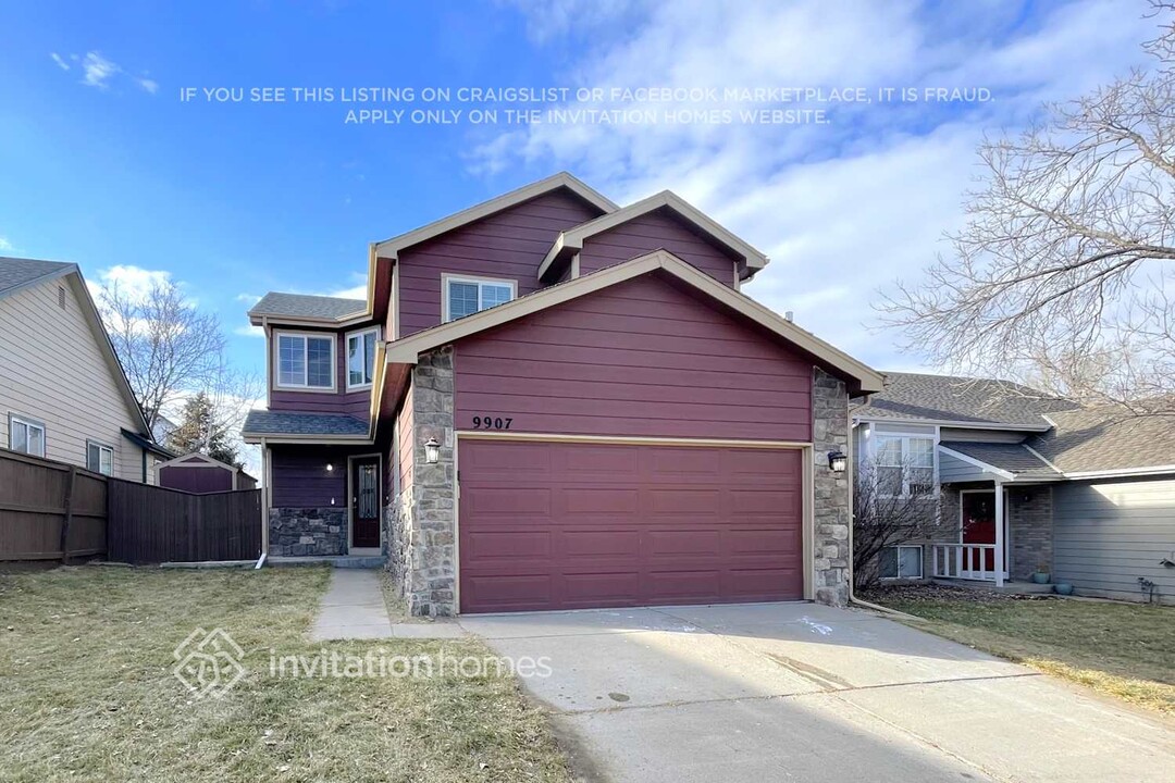 9907 Foxhill Cir in Littleton, CO - Building Photo