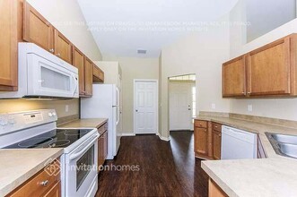 1825 NW 20th Ave in Cape Coral, FL - Building Photo - Building Photo