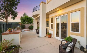 6213 Paseo Privado in Carlsbad, CA - Building Photo - Building Photo