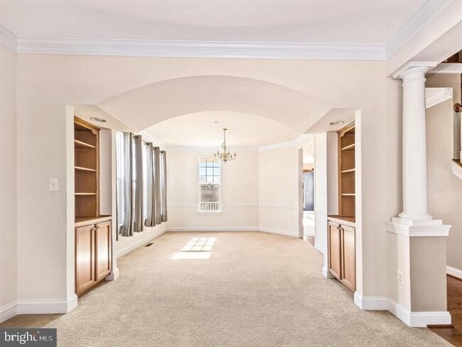 property at 2023 BUTTERFIELD Oval