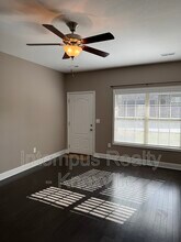 2415 Flannery Way in Powell, TN - Building Photo - Building Photo