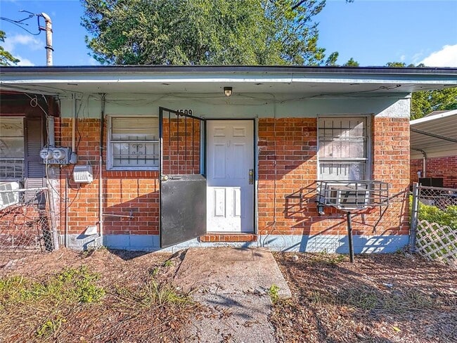 property at 4509 Ken Knight Dr N