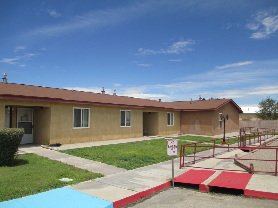 Rio Verde Apartments in Belen, NM - Foto de edificio