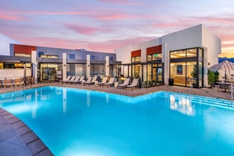 Marlowe Temecula in Temecula, CA - Foto de edificio - Building Photo