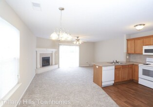 8900 N Helena Dr in Kansas City, MO - Building Photo - Building Photo