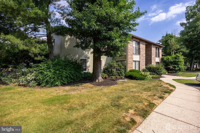 23A W Bluebell Ln in Mount Laurel, NJ - Building Photo - Building Photo