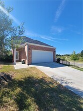 2302 E Frontier Elm Dr in Fayetteville, AR - Building Photo - Building Photo