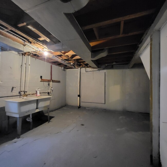 15815 Mendota St in Detroit, MI - Building Photo - Building Photo