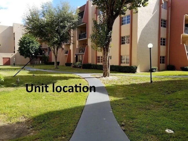 property at 13707 SW Kendale Lakes Cir