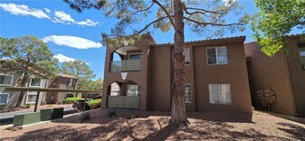 2121 Sealion Dr in Las Vegas, NV - Building Photo
