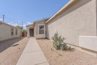 18660 S Corte Del Vallecito in Sahuarita, AZ - Foto de edificio - Building Photo