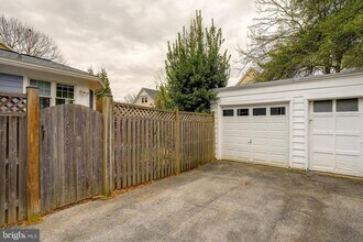 4504 Highland Ave in Bethesda, MD - Building Photo - Building Photo